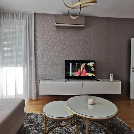 Alex Lux Banjaluka * Banja Luka