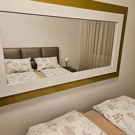 Alex Lux Banjaluka Apartamento